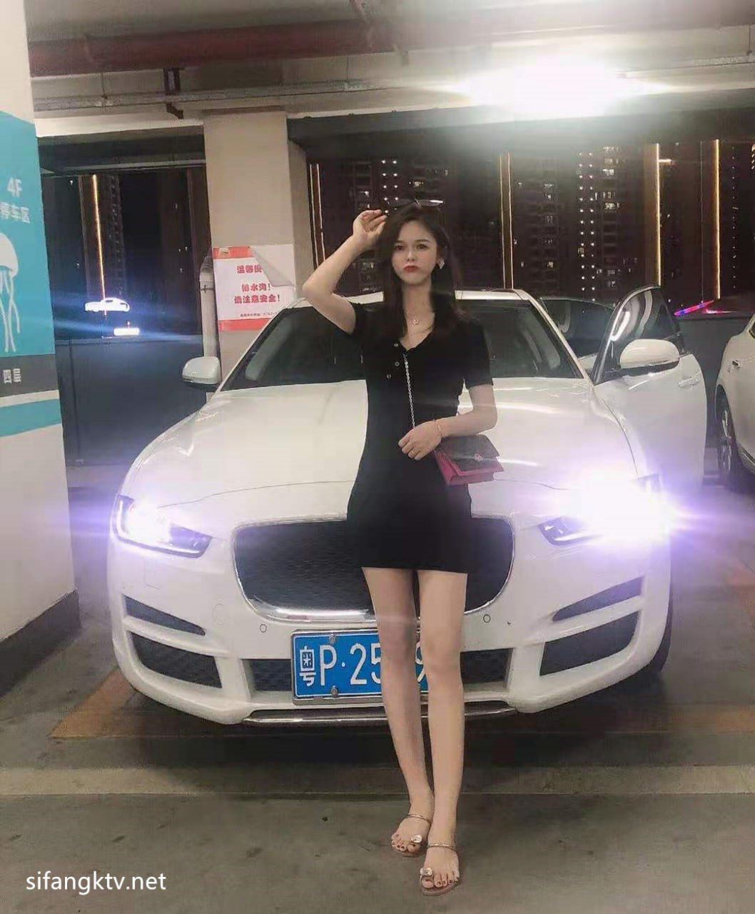 #广东省#河源市顶级反差母狗#胡玉梅被投稿流出